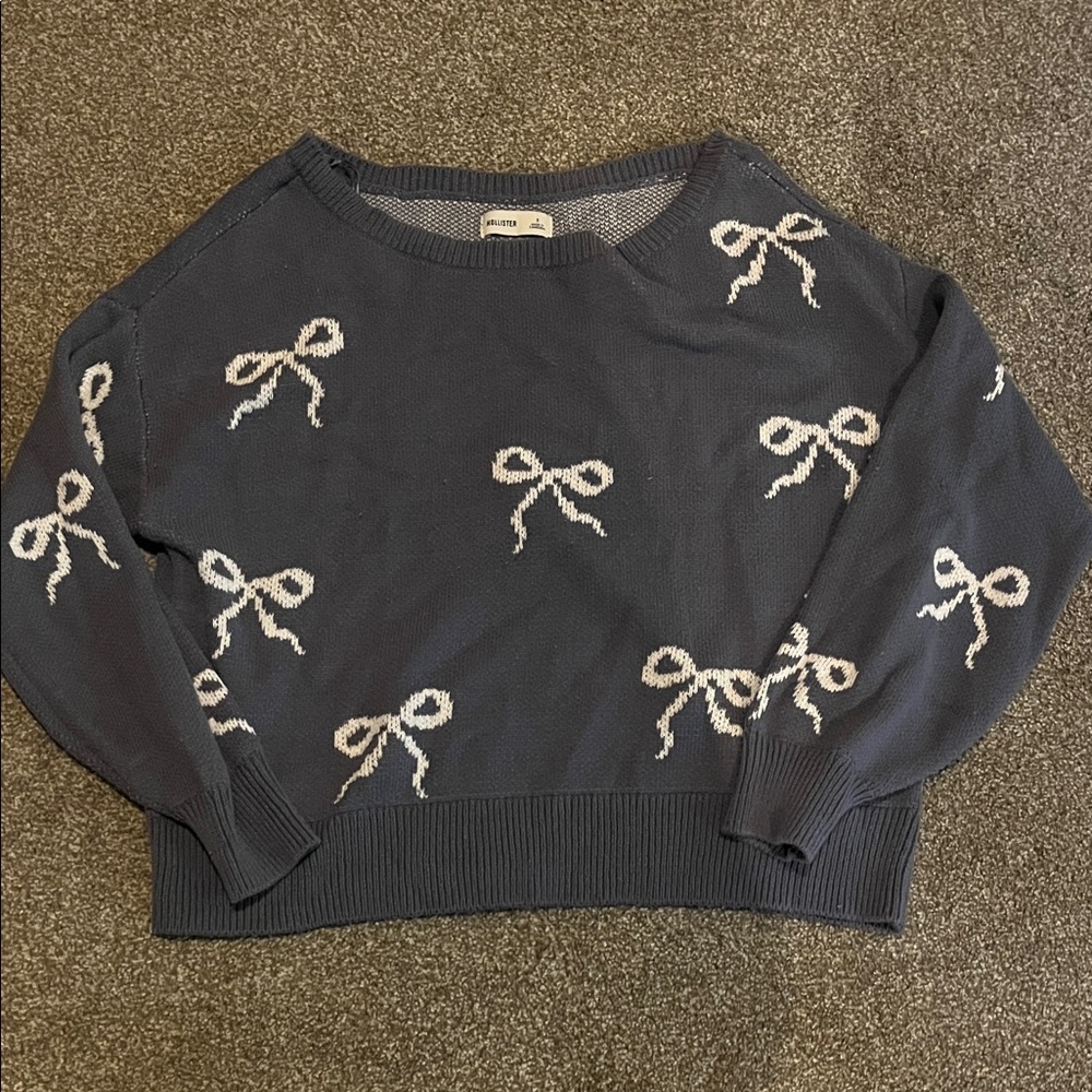 Hollister Dark Blue Sweater with Bow Pattern